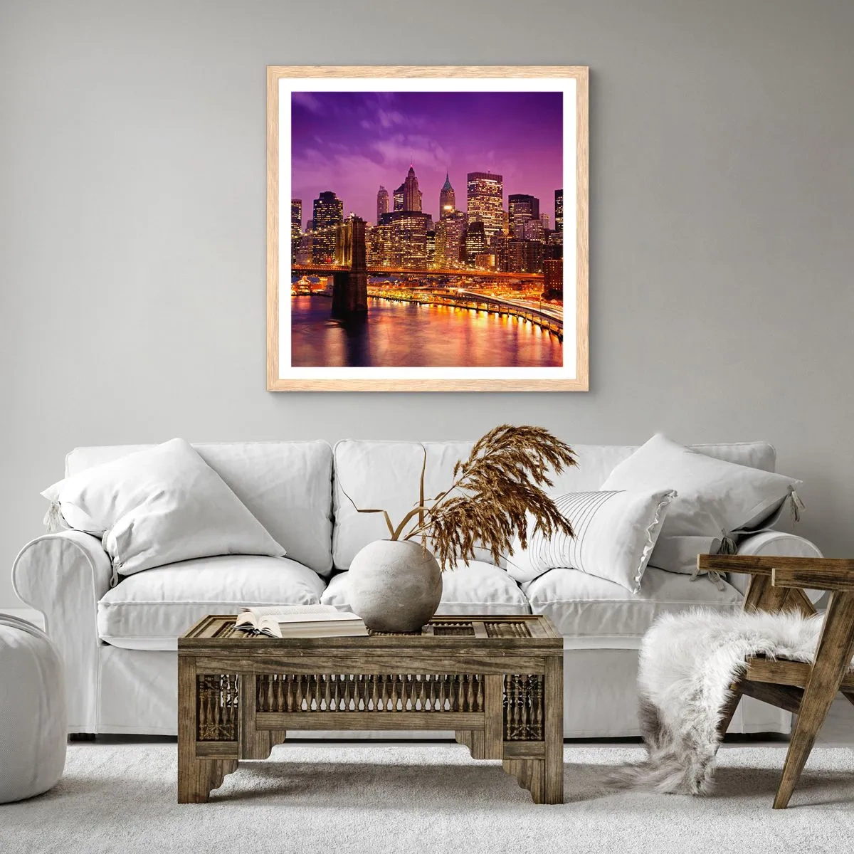Plagát v ráme zo svetlého duba - Fialovo-zlatý Manhattan - 30x30 cm