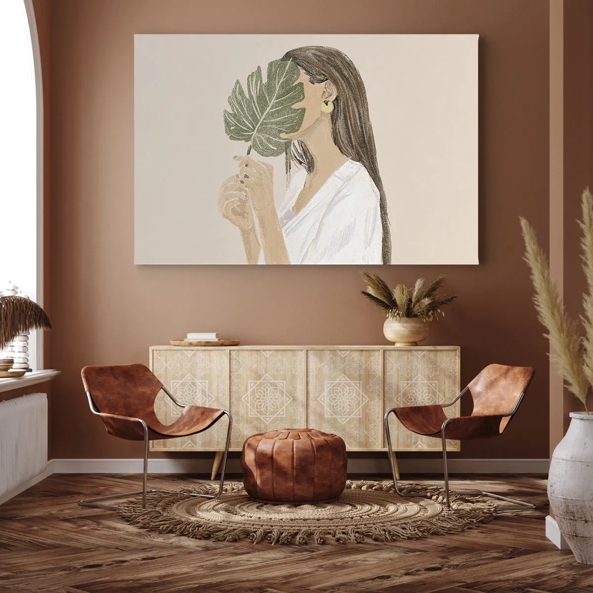 Obraz na plátne - Portrét ženy s listom monstery na béžovom pozadí - 70x50cm - Tajomný portrét s vejárom - Moderná nástenná dekorácia do obývacej izby a spálne ARTTOR