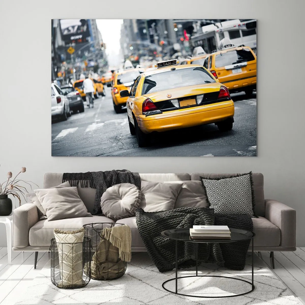 Obraz na skle - Žlté taxíky na uliciach New Yorku v mestskom ruchu - 70x50cm - Iba v tomto meste - Moderná nástenná dekorácia do obývacej izby a spálne ARTTOR