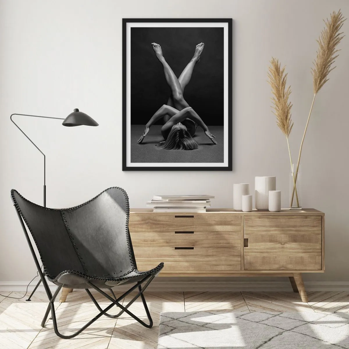 Plagát v čiernom ráme - Umelecké spracovanie ženskej siluety v čiernej a bielej farbe - 50x70cm - Geometria nahoty - Moderná nástenná dekorácia do obývacej izby a spálne ARTTOR