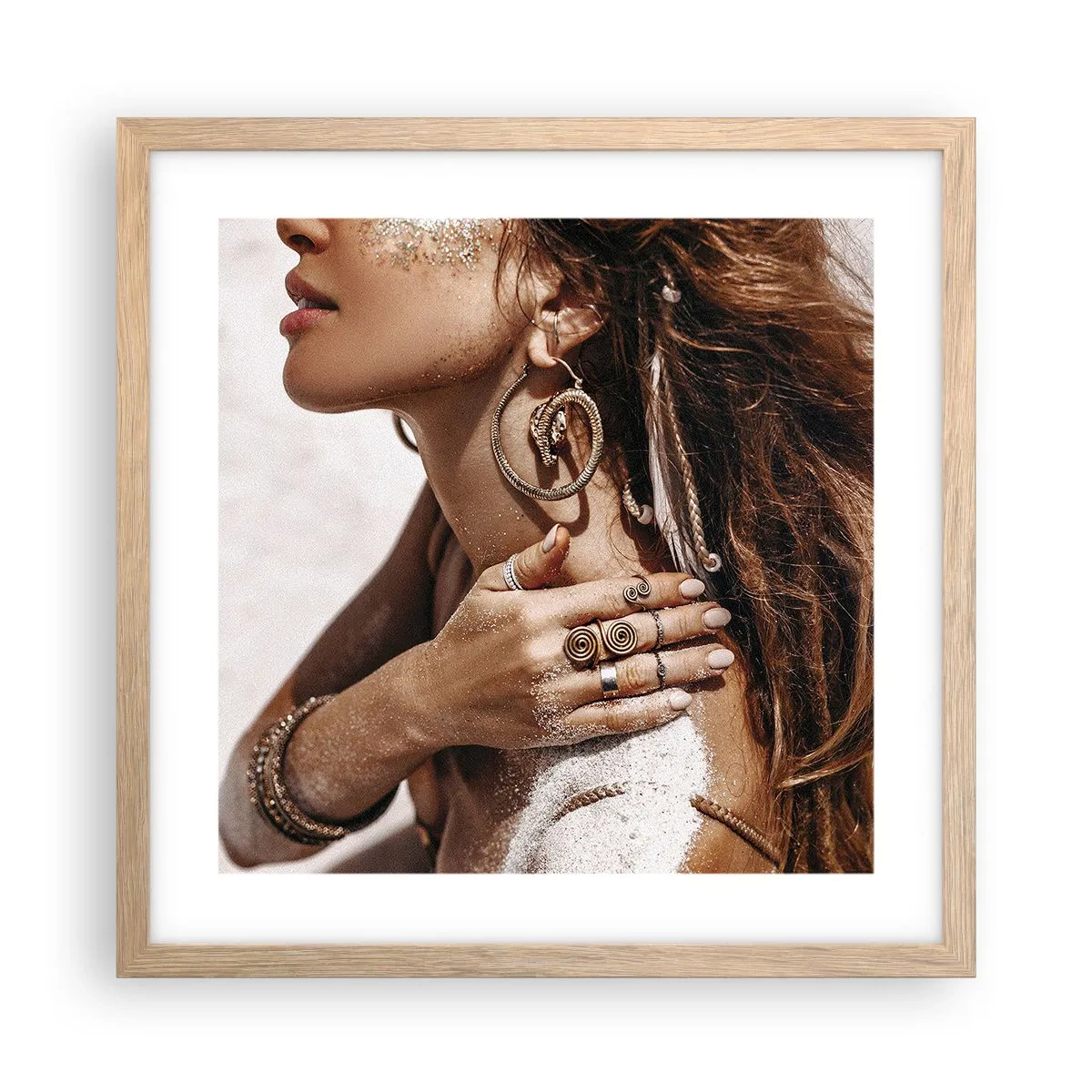 Plagát v ráme zo svetlého duba - Kráľovná divokej pláže - 40x40 cm