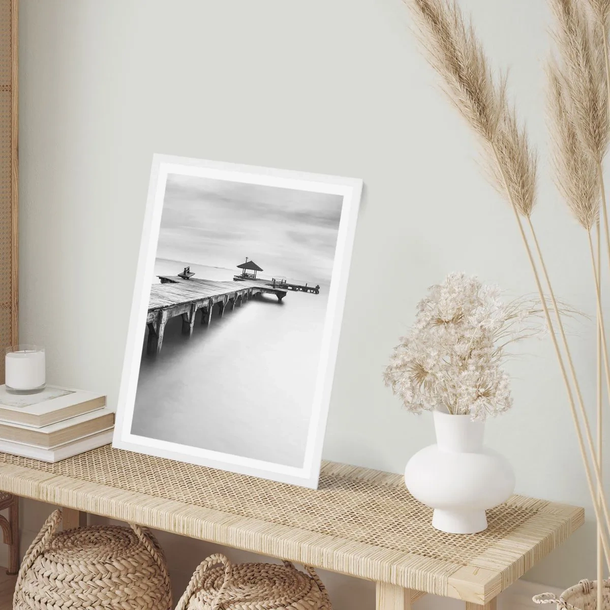 Plagát v bielom ráme - Ďaleko od nás - 30x40 cm