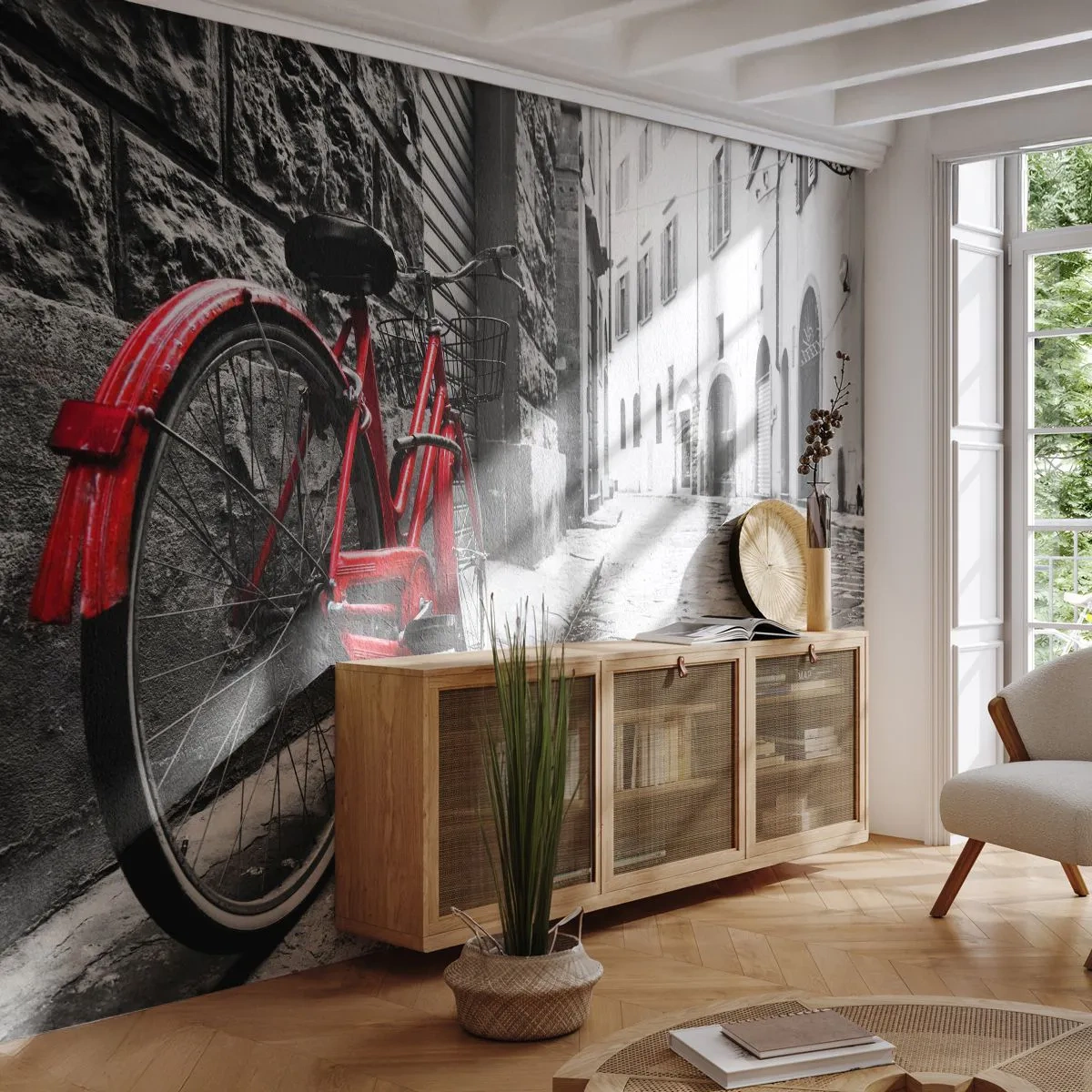 Fototapeta Standard Eco - Červený bicykel na dláždenej mestskej ulici - 100x70cm - Skutočná krása nestarne - Moderná nástenná dekorácia do obývacej izby a spálne ARTTOR