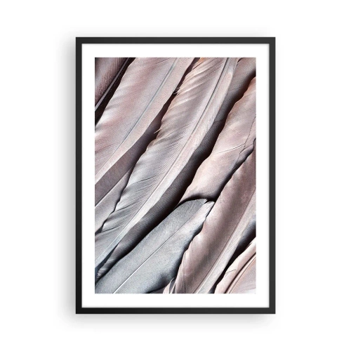 Plagát v čiernom ráme - Detailný záber na jemné, pastelové perie - 50x70cm - V ružovej a striebornej - Moderná nástenná dekorácia do obývacej izby a spálne ARTTOR
