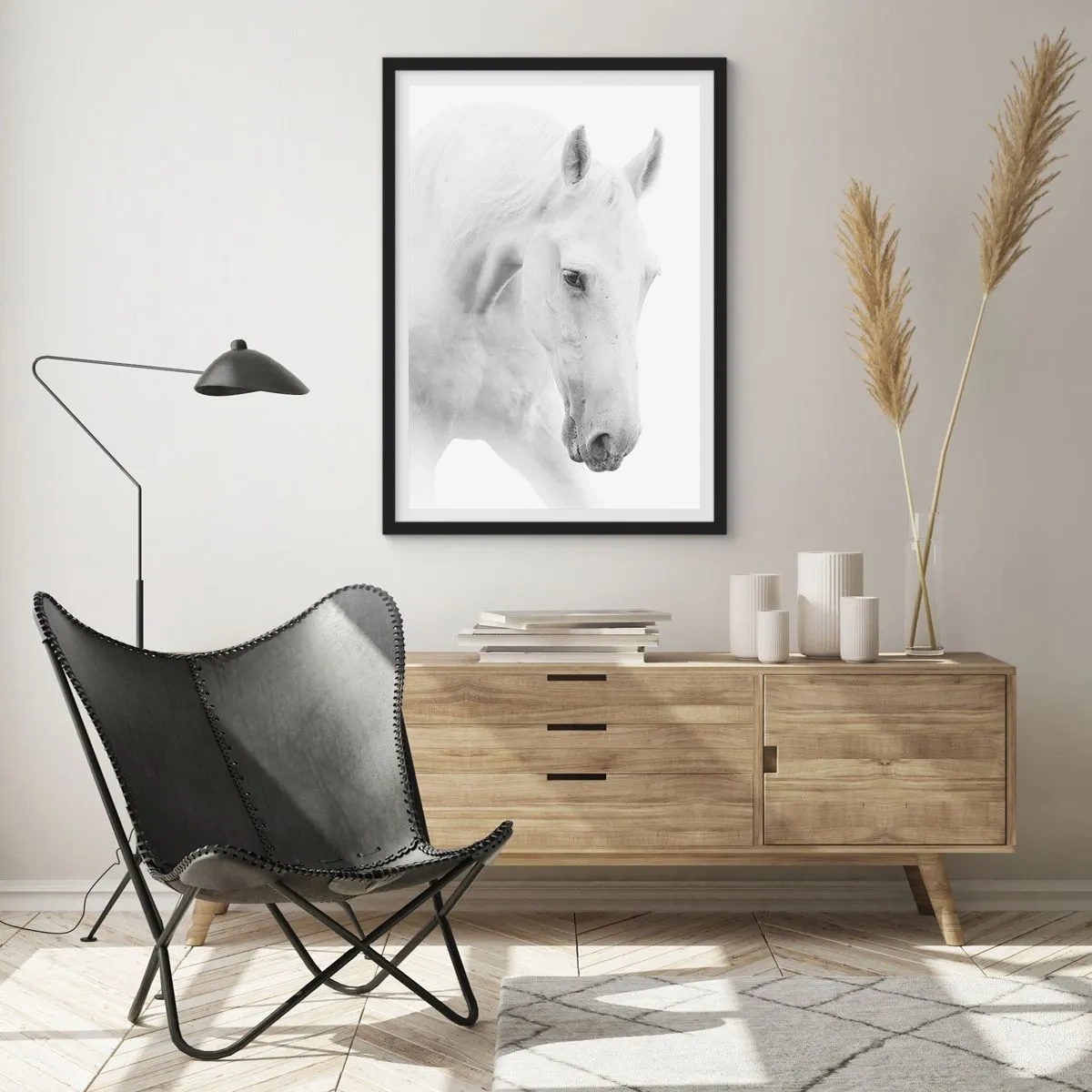 Plagát v čiernom ráme - Portrét bieleho koňa v minimalistickom štýle - 50x70cm - Je to priateľstvo…? - Moderná nástenná dekorácia do obývacej izby a spálne ARTTOR