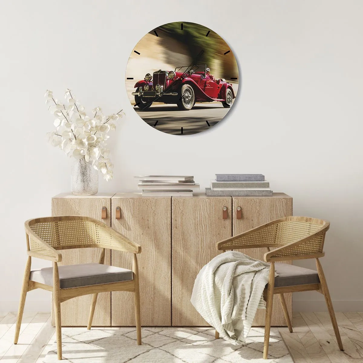 Nástenné hodiny - Červené klasické športové auto v dynamickom pohybe - 30x30cm - Krajšia ako Níke Samotrácka - Moderná nástenná dekorácia do obývacej izby, kuchyne a spálne ARTTOR