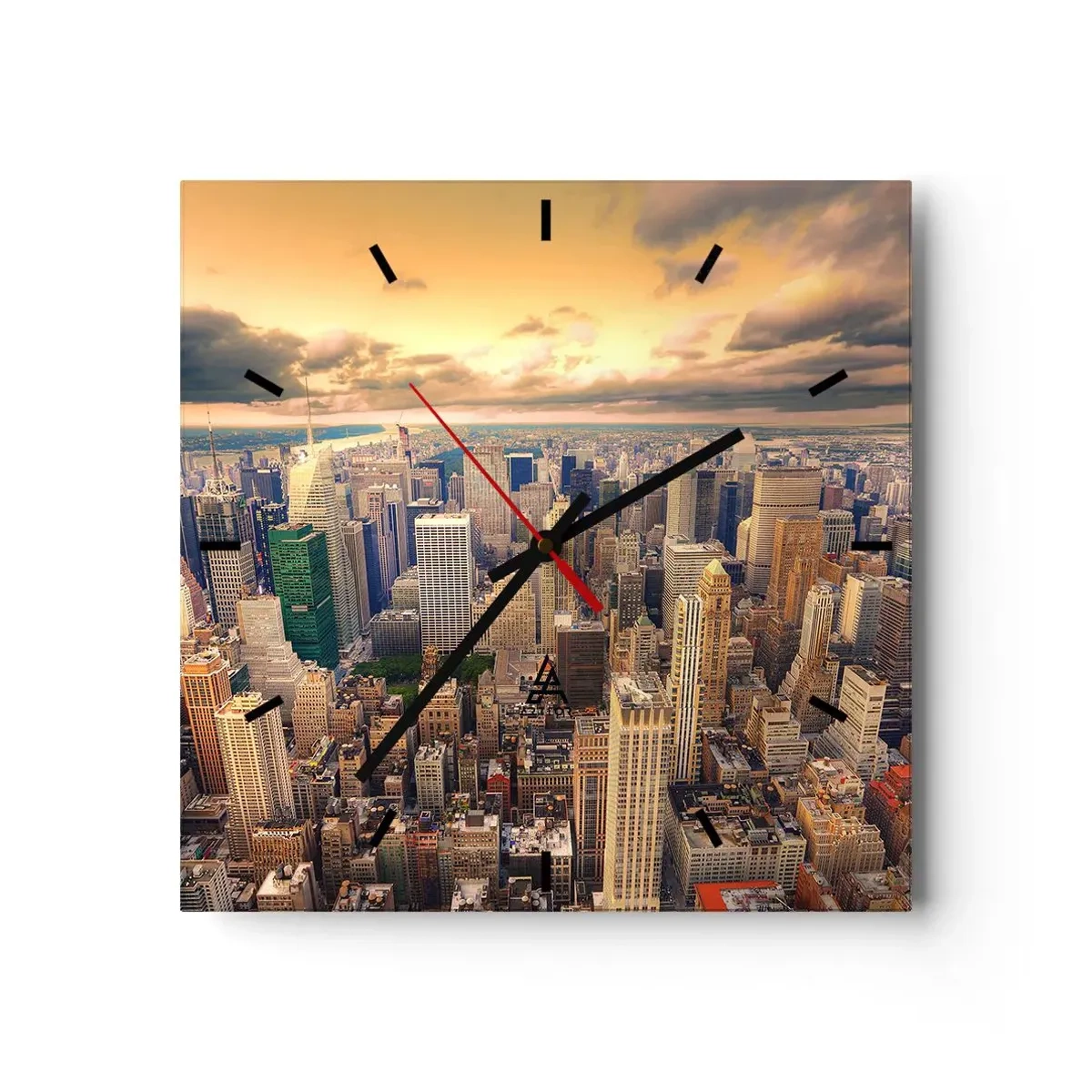 Nástenné hodiny - Pozlátené Metropolis - 30x30 cm