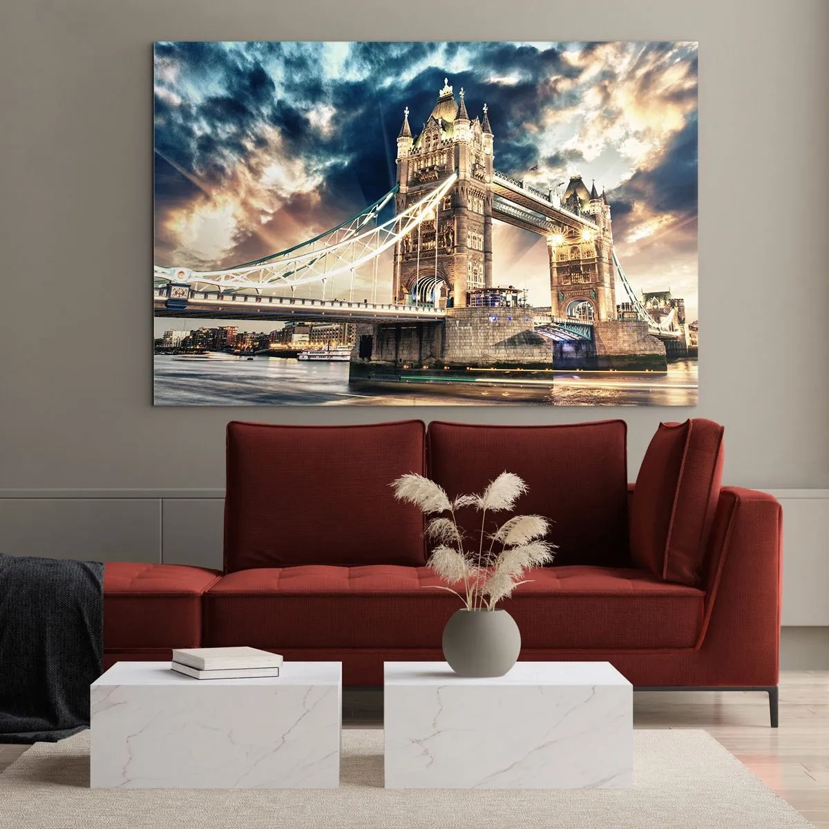 Obraz na skle - Tower Bridge v Londýne na pozadí dramatickej oblohy - 70x50cm - Pomník viktoriánskeho impéria - Moderná nástenná dekorácia do obývacej izby a spálne ARTTOR