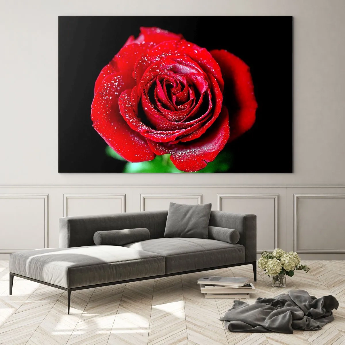 Obraz na skle - Červená ruža pokrytá kvapkami rosy na tmavom pozadí - 70x50cm - To je práve láska - Moderná nástenná dekorácia do obývacej izby a spálne ARTTOR