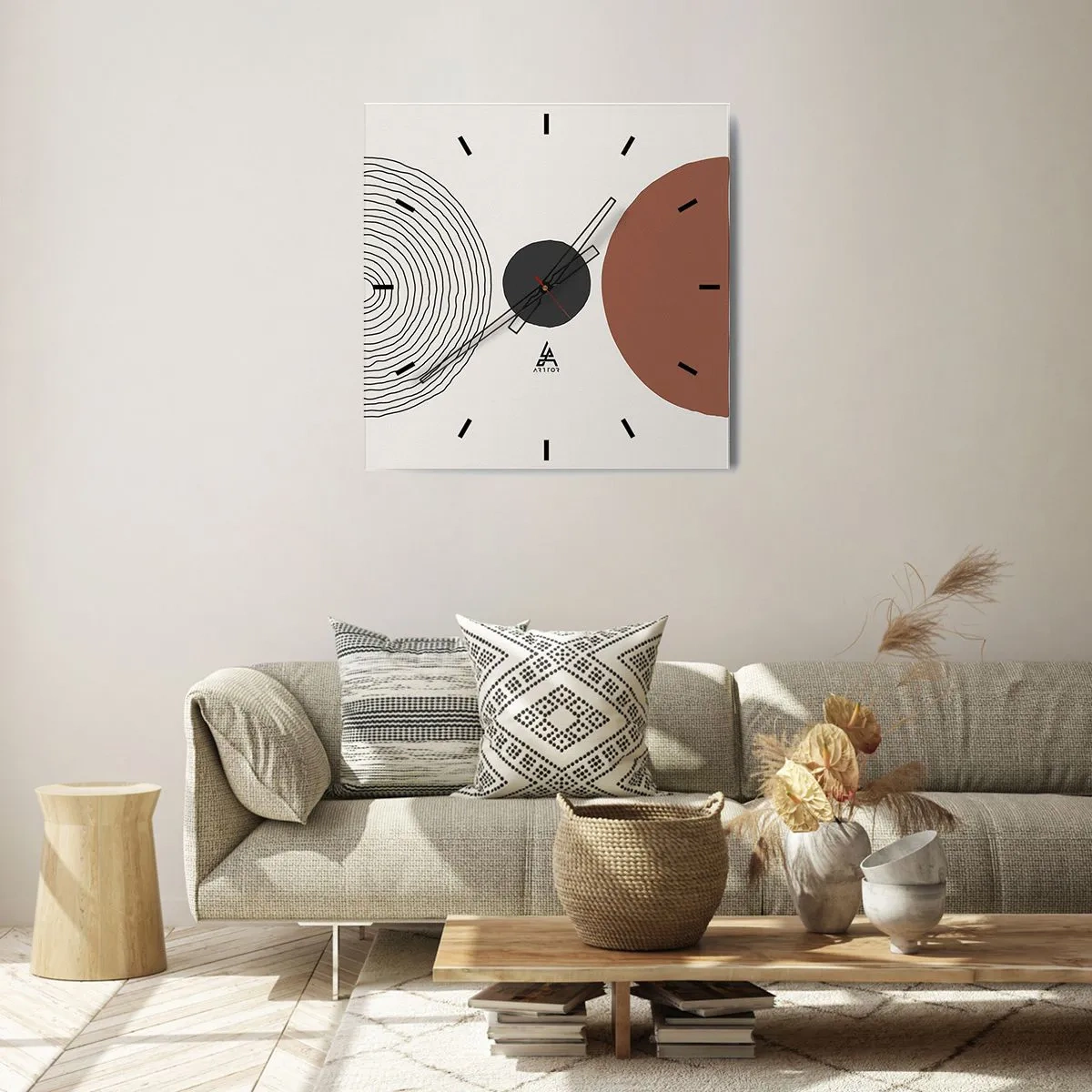 Nástenné hodiny - V centre pozornosti - 30x30 cm