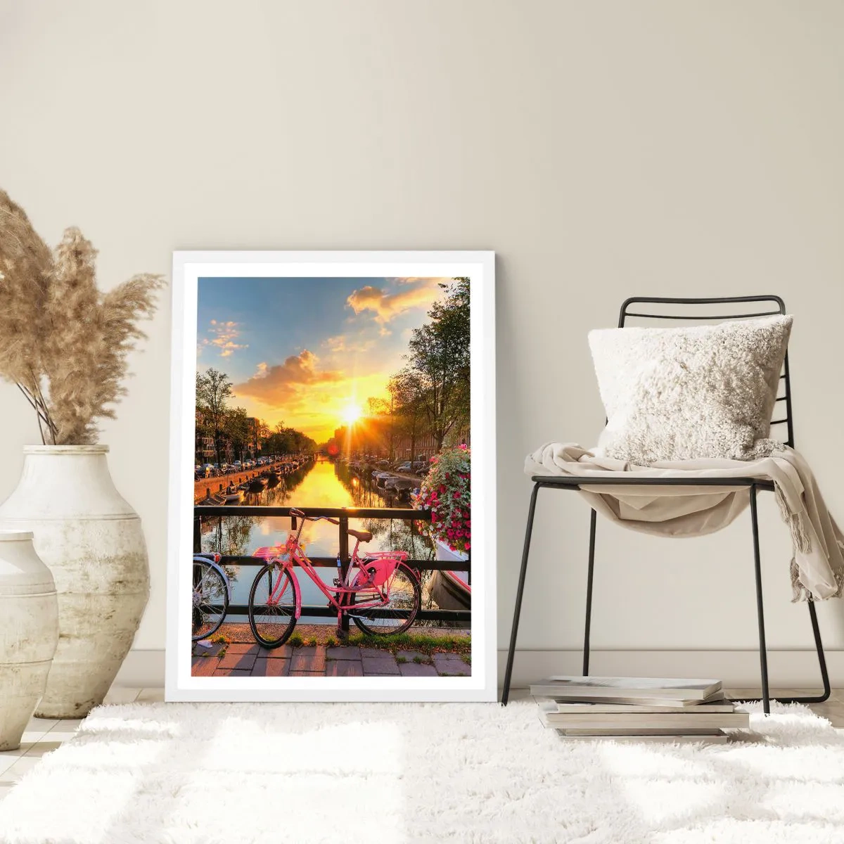 Plagát v bielom ráme - Jarné ráno v Amsterdame - 61x91 cm