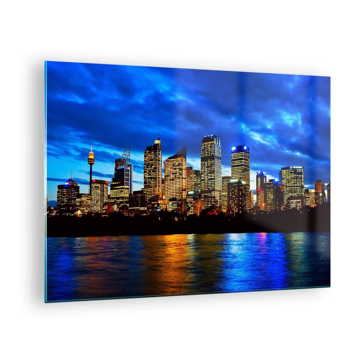 Obraz na skle - Panoráma nočného mesta odrážajúca sa vo vode - 70x50cm - Noc svetiel a farieb - Moderná nástenná dekorácia do obývacej izby a spálne ARTTOR