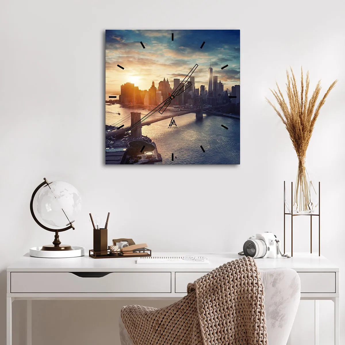 Nástenné hodiny - Pomník kultúry Západu - 40x40 cm