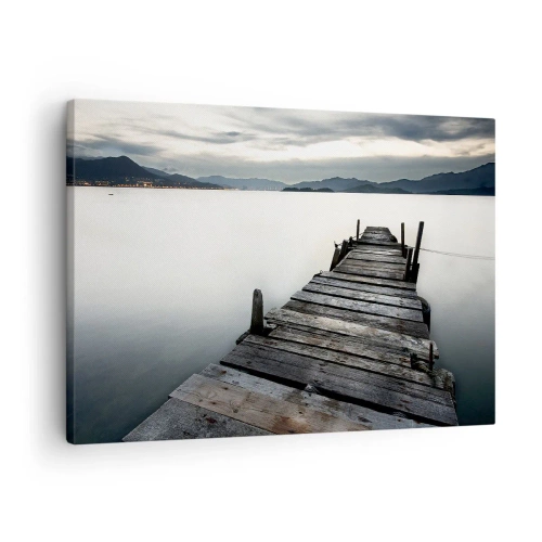 Obraz na plátne - Drevený most vedúci k pokojnému jazeru - 70x50cm - Ponoriť sa do pokoja - Moderná nástenná dekorácia do obývacej izby a spálne ARTTOR