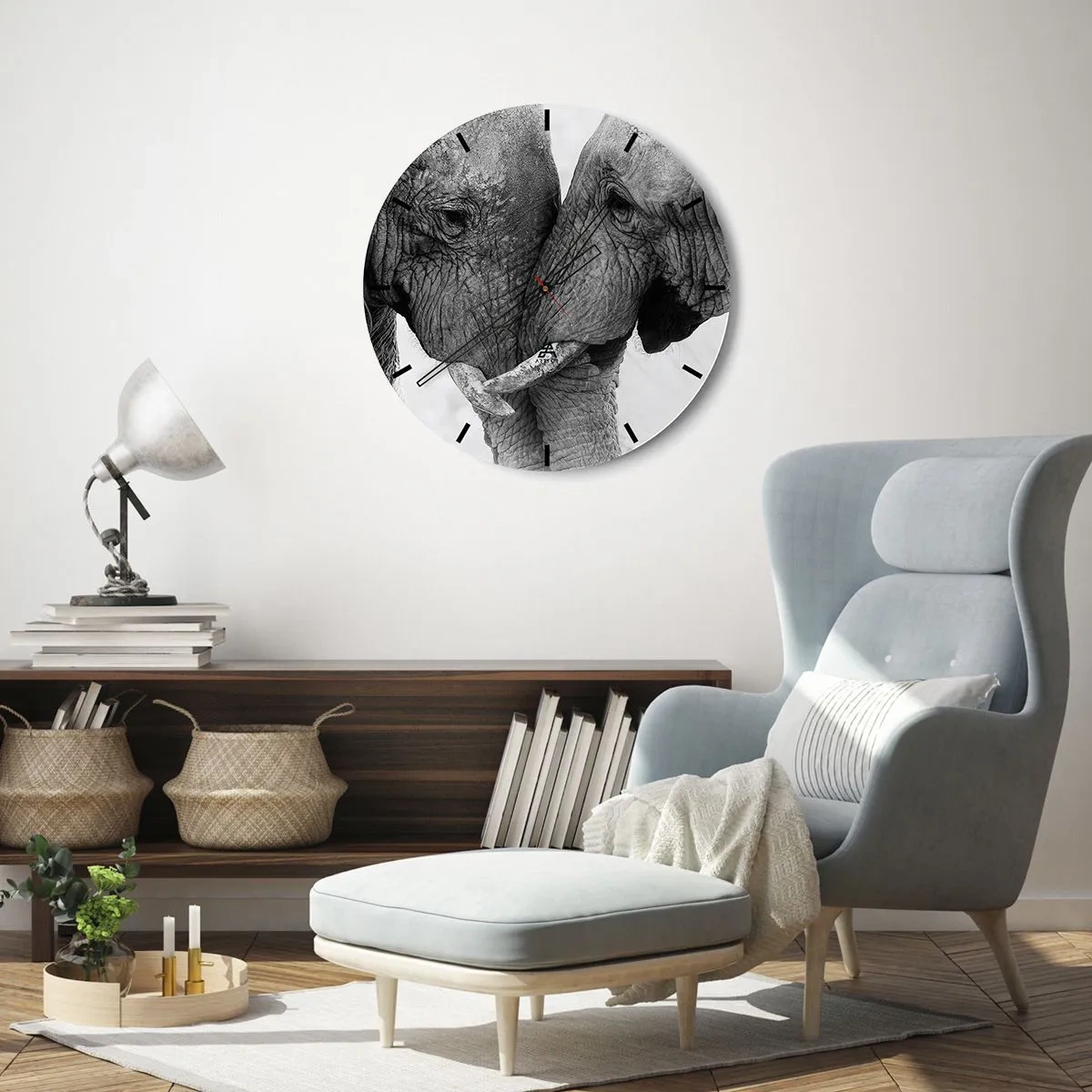 Nástenné hodiny - Dva slony s chobotmi prepletenými v nežnom geste - 30x30cm - Úprimné vyznanie - Moderná nástenná dekorácia do obývacej izby, kuchyne a spálne ARTTOR