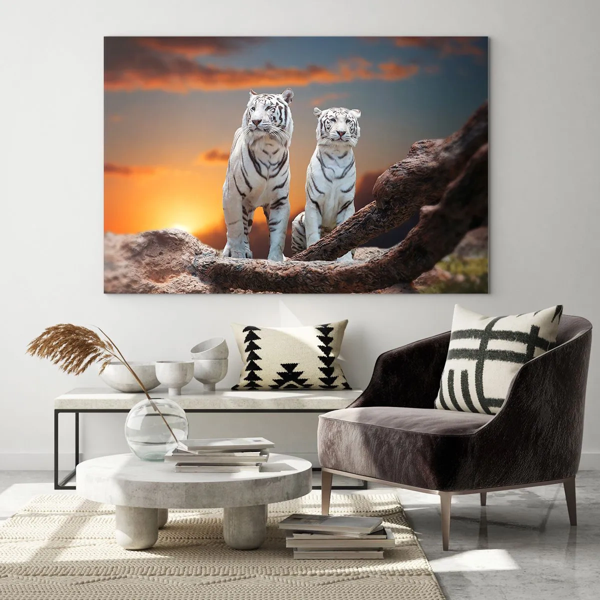 Obraz na skle - Biele tigre proti zapadajúcemu slnku - 70x50cm - Úplne ako v Narnii - Moderná nástenná dekorácia do obývacej izby a spálne ARTTOR