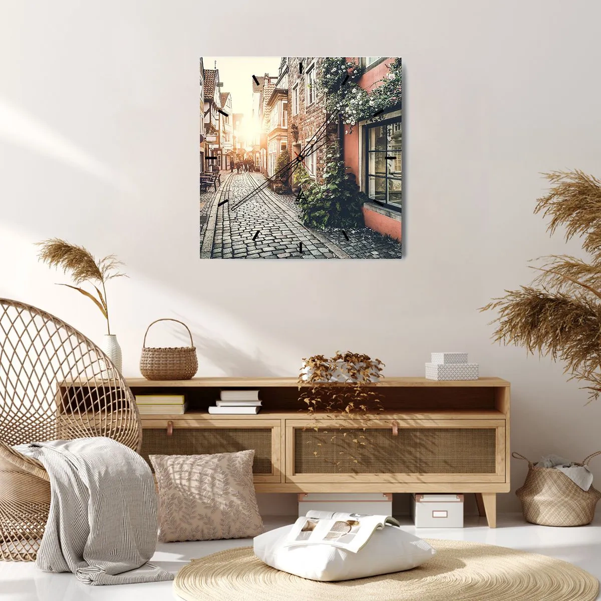 Nástenné hodiny - Ružová ulička v ružovej žiare - 40x40 cm