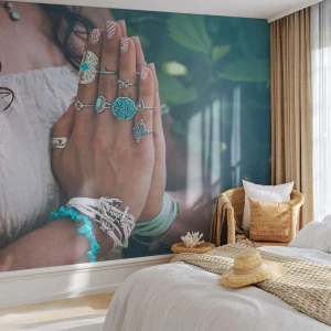 Fototapeta na mieru Premium Sand - Vitajte v centre bytia - Žena, Šperky, Boho