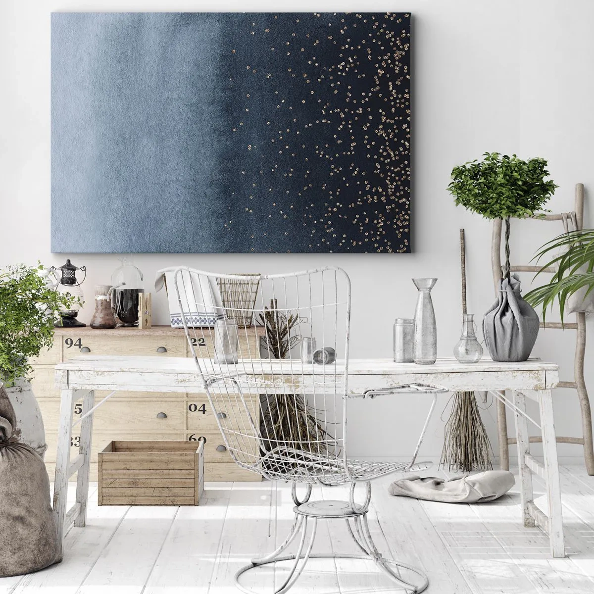 Obraz na plátne - Modré prechody s jemnými zlatými akcentmi - 70x50cm - Kompozícia – modrej fázy - Moderná nástenná dekorácia do obývacej izby a spálne ARTTOR