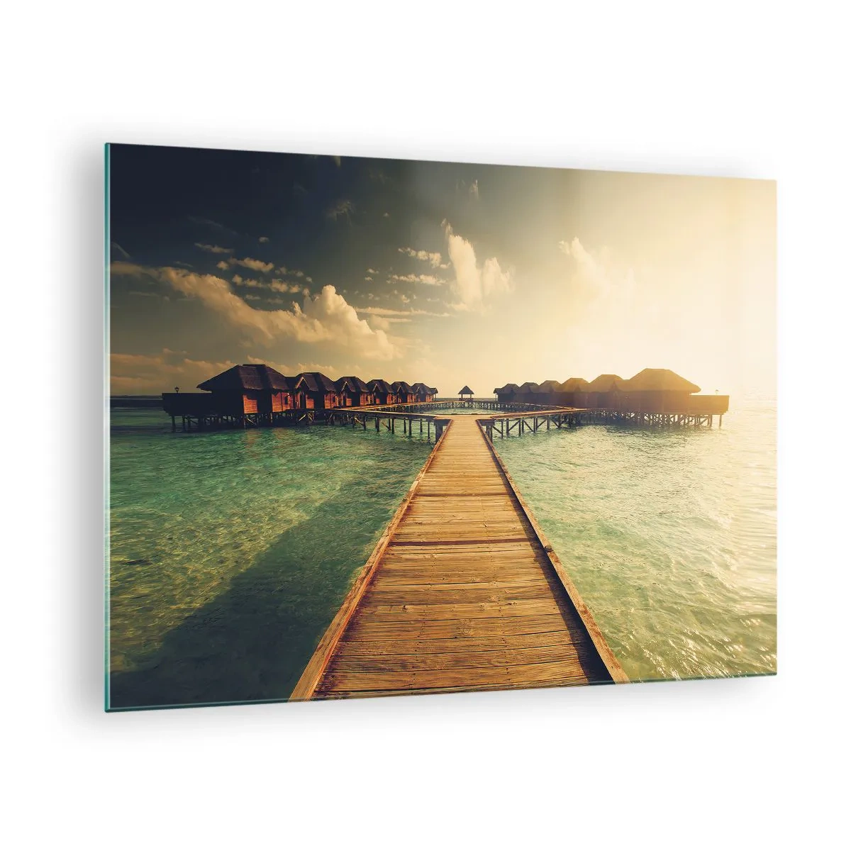 Obraz na skle - Mólo vedúce k chatkám na nábreží pri západe slnka - 70x50cm - Vrelé pozvanie - Moderná nástenná dekorácia do obývacej izby a spálne ARTTOR