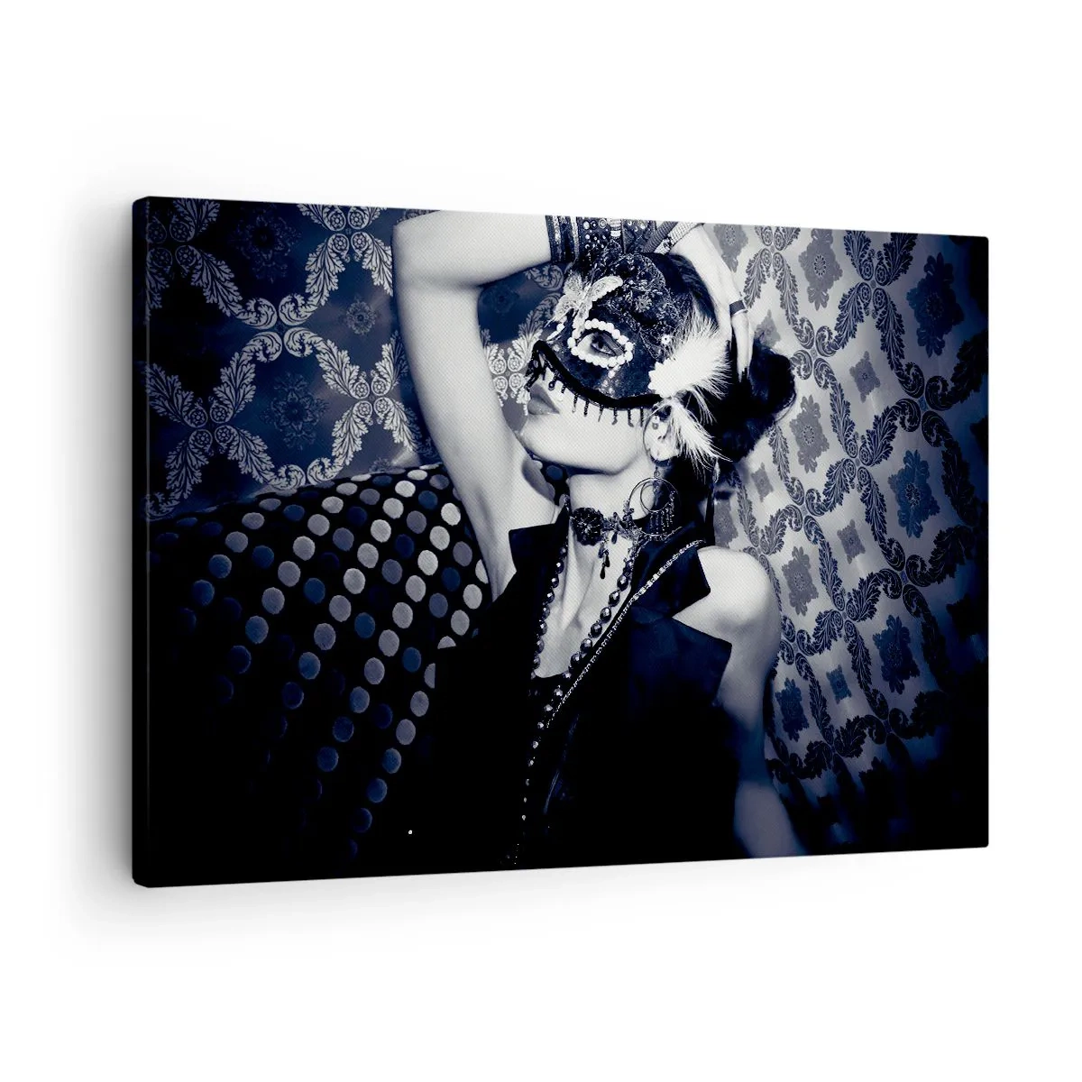 Obraz na plátne - Žena v benátskej maske na pozadí zdobených vzorov. - 70x50cm - Dekorácie, ozdoby, vzory… - Moderná nástenná dekorácia do obývacej izby a spálne ARTTOR