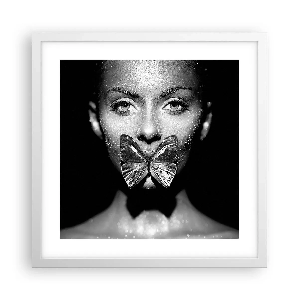 Plagát v bielom ráme - Motýlí bozk - 40x40 cm