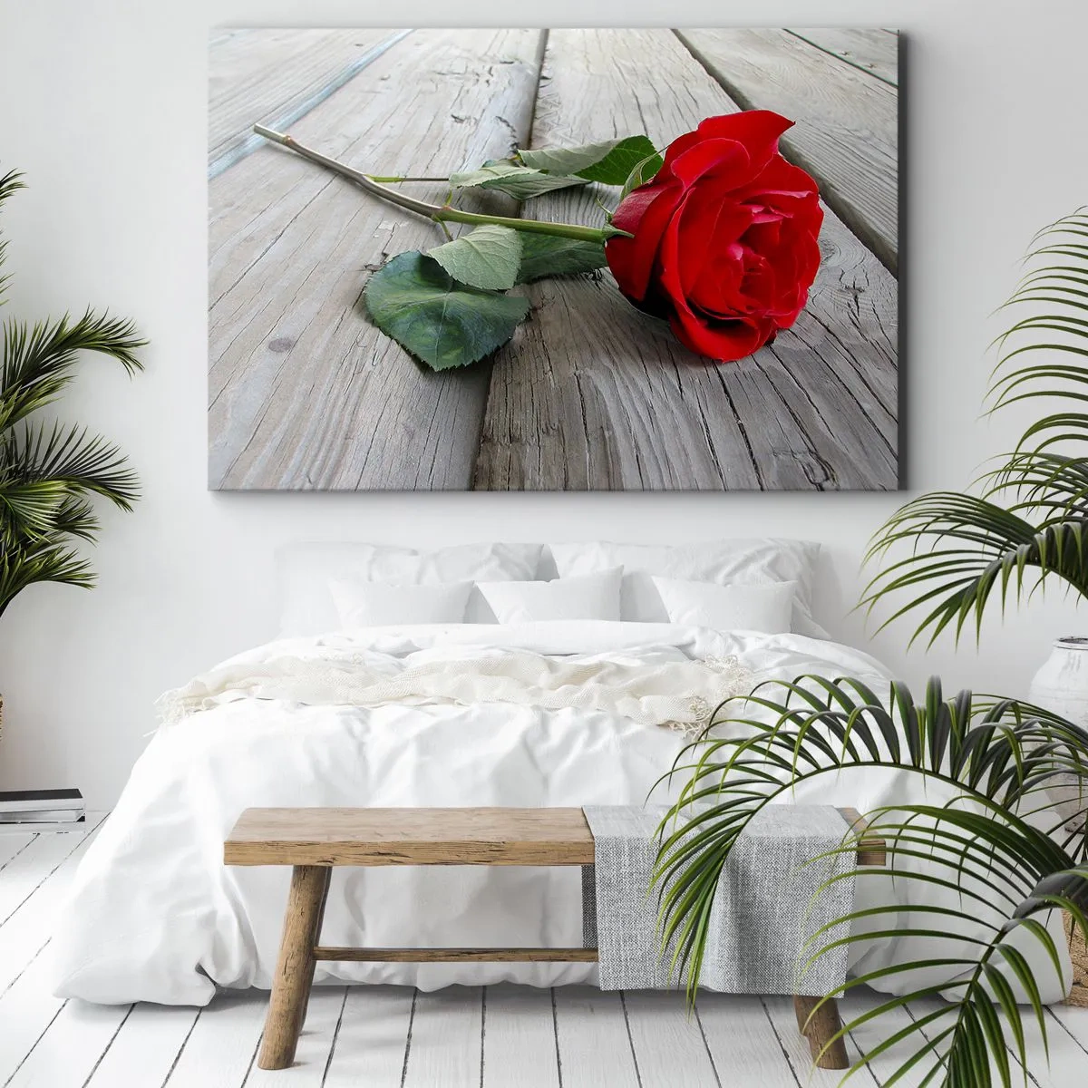 Obraz na plátne - Červená ruža na drevenom pozadí - 70x50cm - Štúdia v šarlátovej - Moderná nástenná dekorácia do obývacej izby a spálne ARTTOR