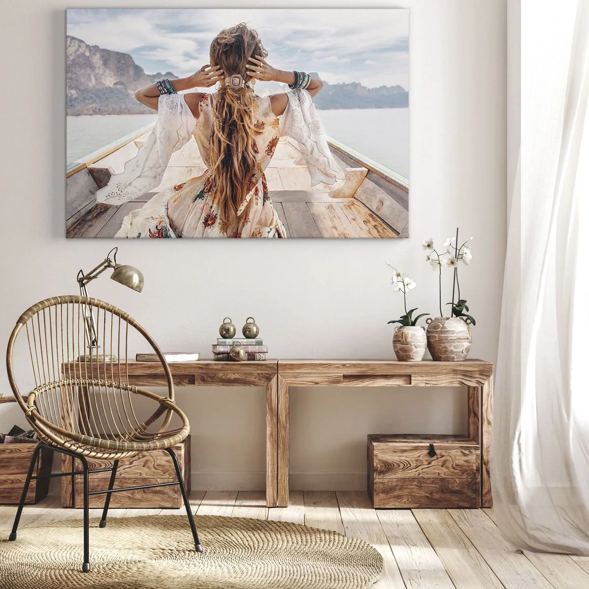 Obraz na plátne - Žena na lodi s výhľadom na hory a vodu v boho štýle - 70x50cm - Na ceste ku šťastiu - Moderná nástenná dekorácia do obývacej izby a spálne ARTTOR