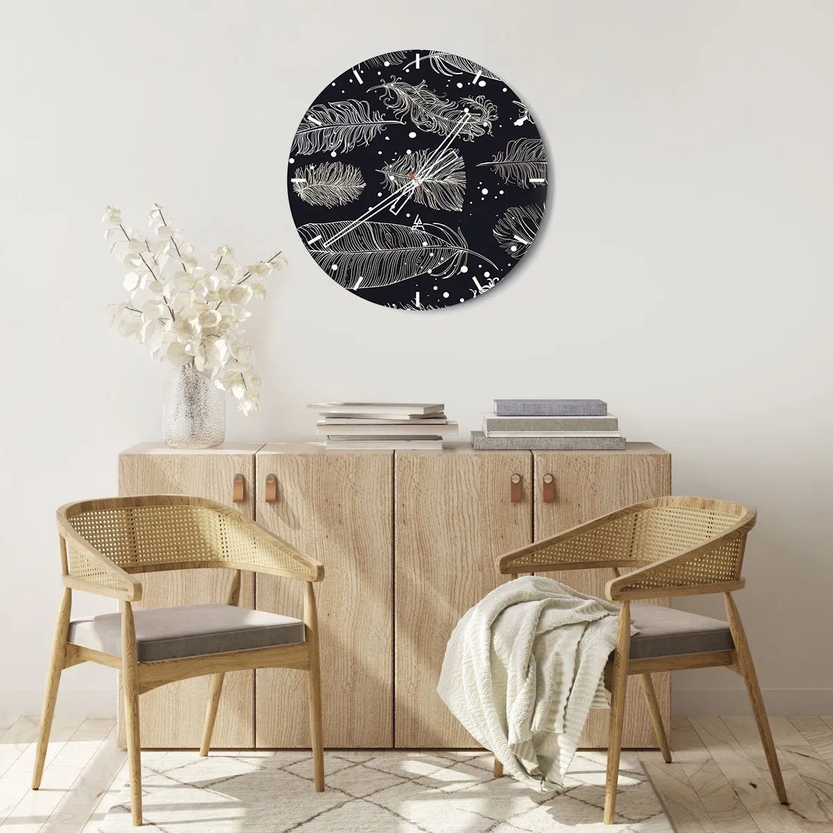 Nástenné hodiny - Biele perie na čiernom pozadí s jemnými detailmi - 30x30cm - Čipka s perím - Moderná nástenná dekorácia do obývacej izby, kuchyne a spálne ARTTOR