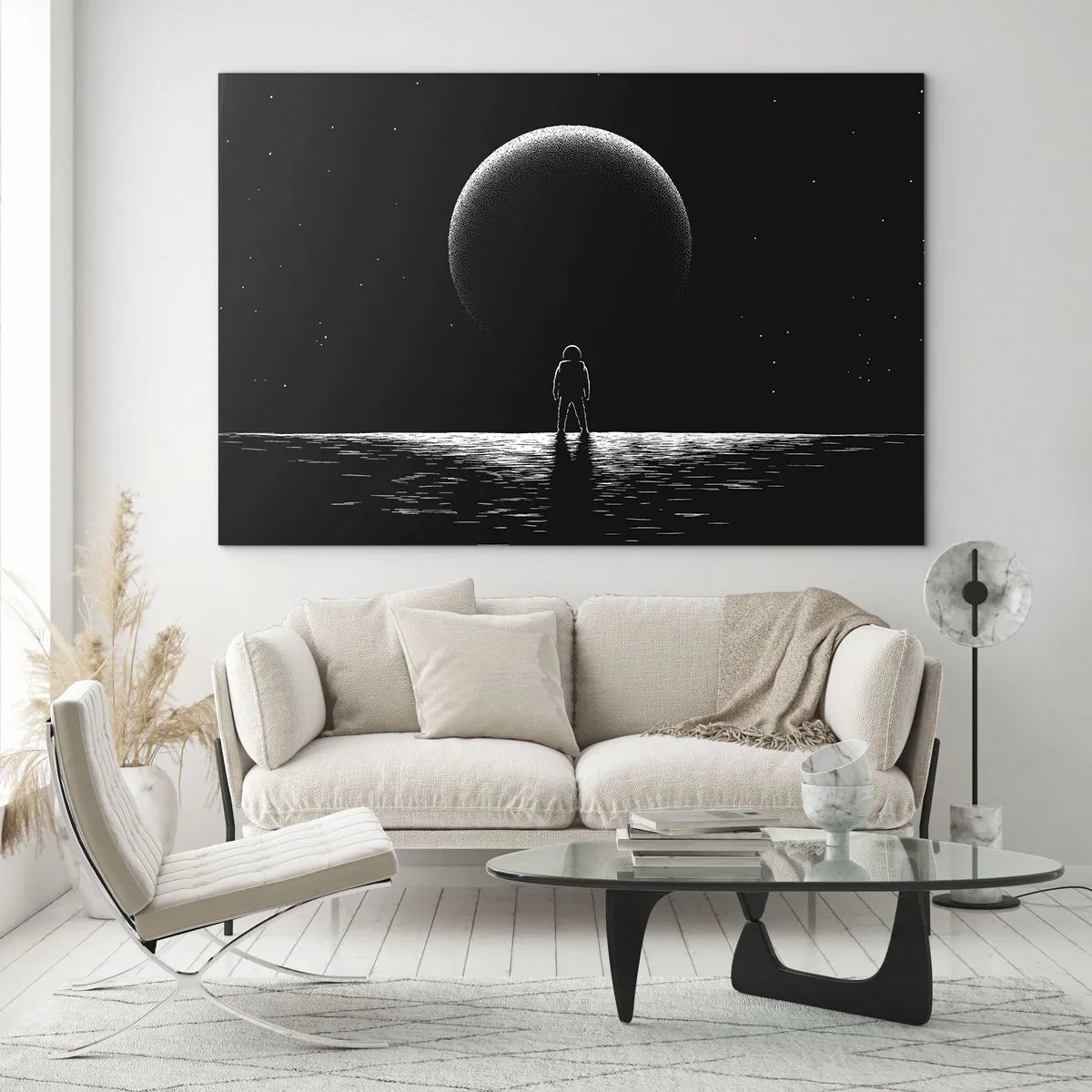 Obraz na skle - Astronaut stojaci pred planétou v čiernobielom prevedení - 70x50cm - Tvári v tvár - Moderná nástenná dekorácia do obývacej izby a spálne ARTTOR