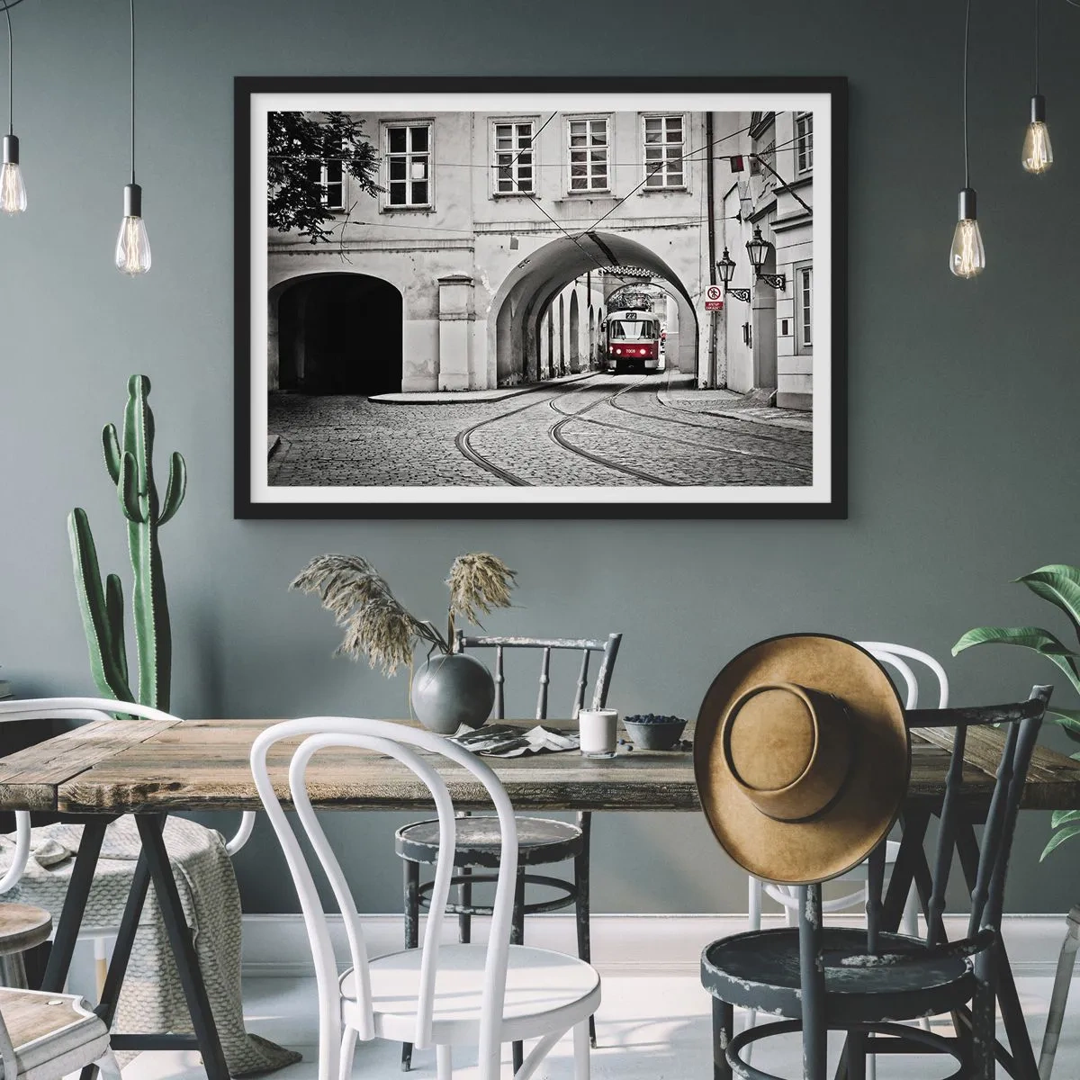 Plagát v čiernom ráme - Mestským labyrintom - 70x50 cm