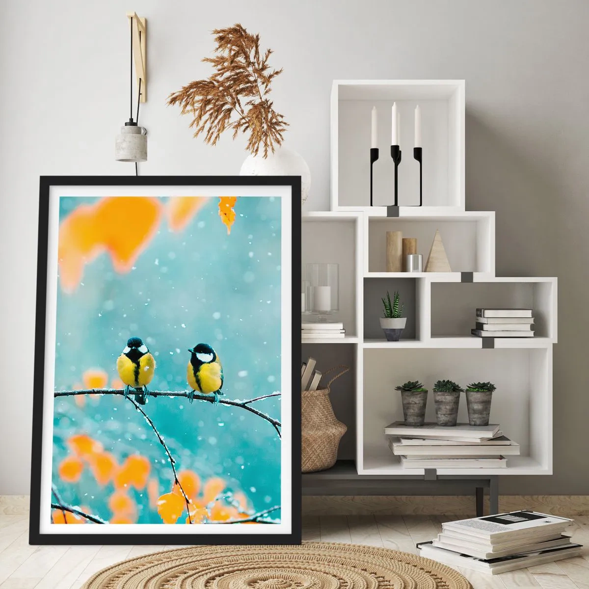 Plagát v čiernom ráme - Dve sýkorky sediace na konári v zimnej scenérii - 50x70cm - Vtáčie klebety - Moderná nástenná dekorácia do obývacej izby a spálne ARTTOR