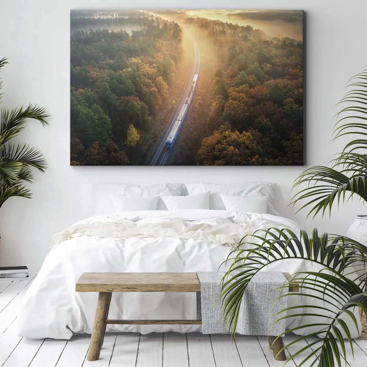 Obraz na plátne - Vlak v jesennom lese za úsvitu - 70x50cm - Jesenná cesta - Moderná nástenná dekorácia do obývacej izby a spálne ARTTOR