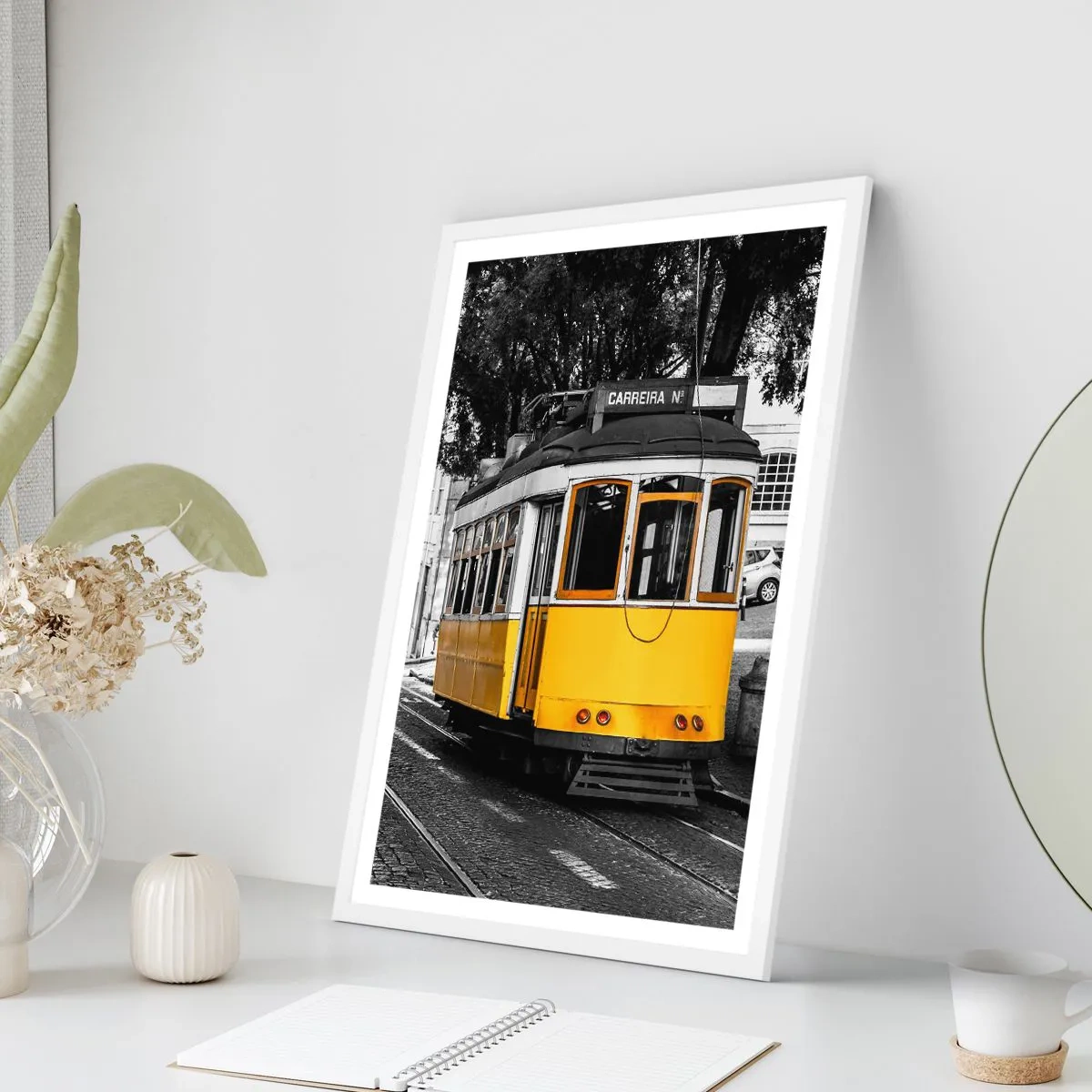 Plagát v bielom ráme - Fado v pozadí - 70x100 cm