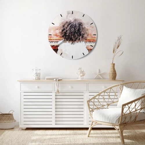 Nástenné hodiny - Dieťa hrajúce na klavíri, pohľad zozadu v umeleckom štýle. - 30x30cm - V novom svete - Moderná nástenná dekorácia do obývacej izby, kuchyne a spálne ARTTOR