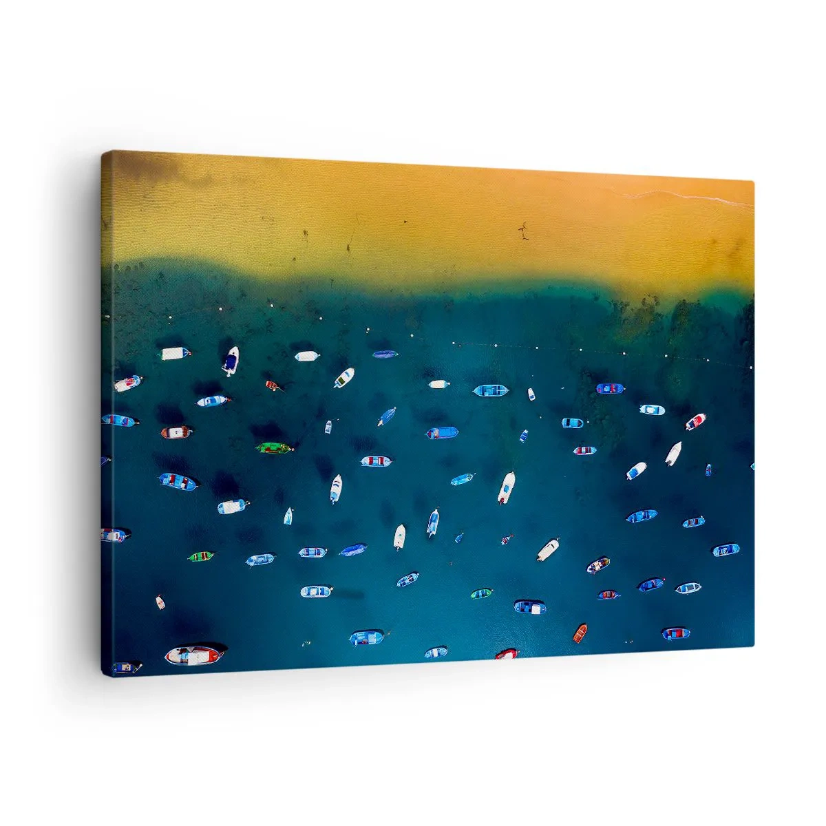 Obraz na plátne - Letecký pohľad na lode na vode a piesočnaté pobrežie - 70x50cm - Prázdninová hra - Moderná nástenná dekorácia do obývacej izby a spálne ARTTOR