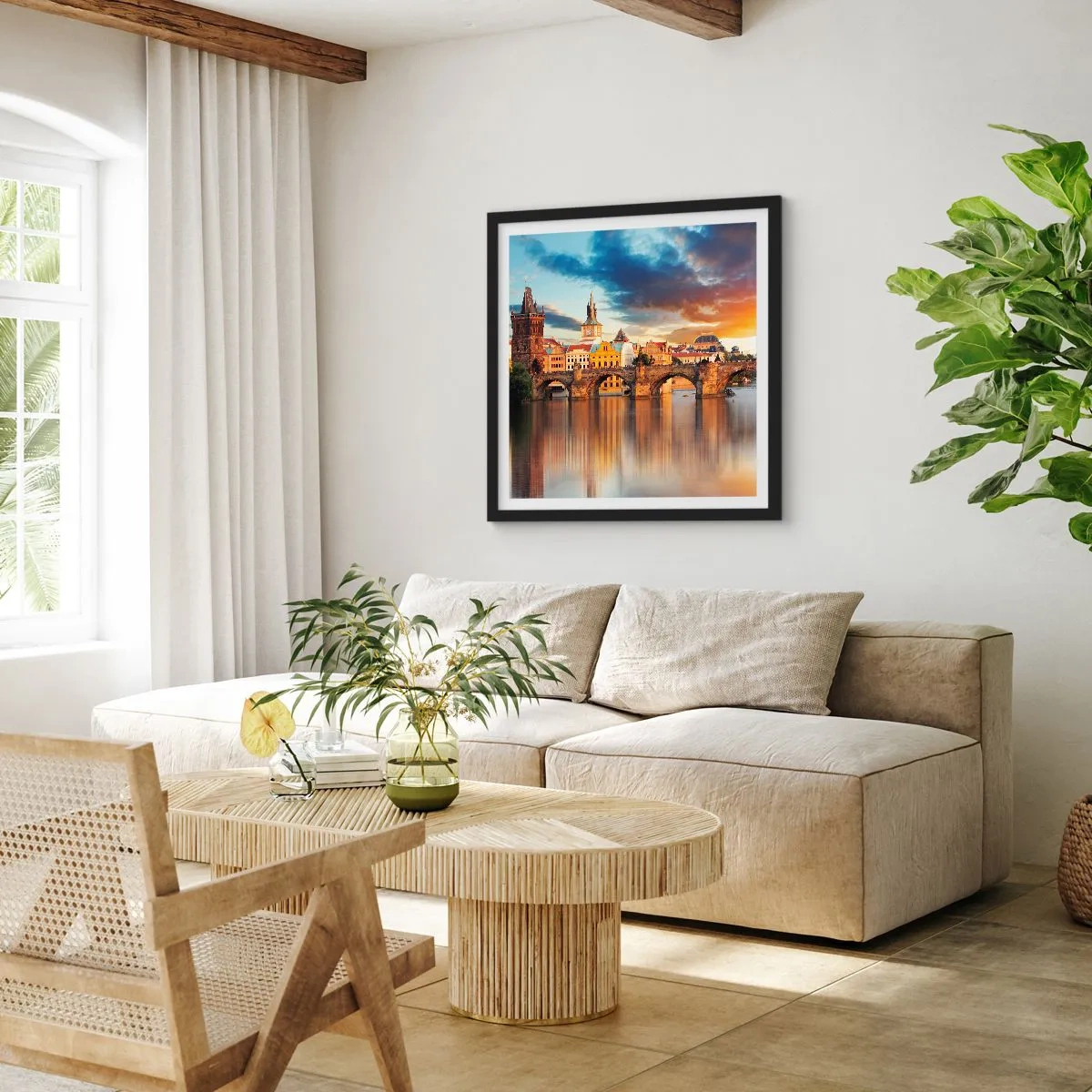 Plagát v čiernom ráme - Krásna od pradávna - 60x60 cm