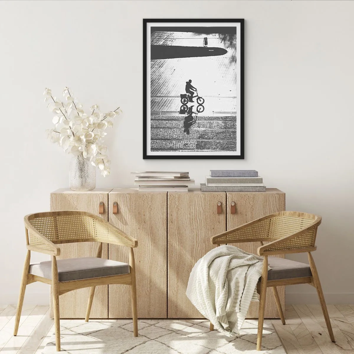 Plagát v čiernom ráme - Dopredu, cez mesto - 30x40 cm