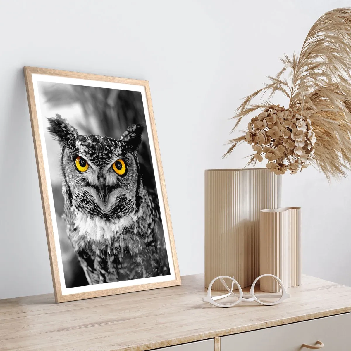 Plagát v ráme zo svetlého duba - Nič sa neschová - 61x91 cm