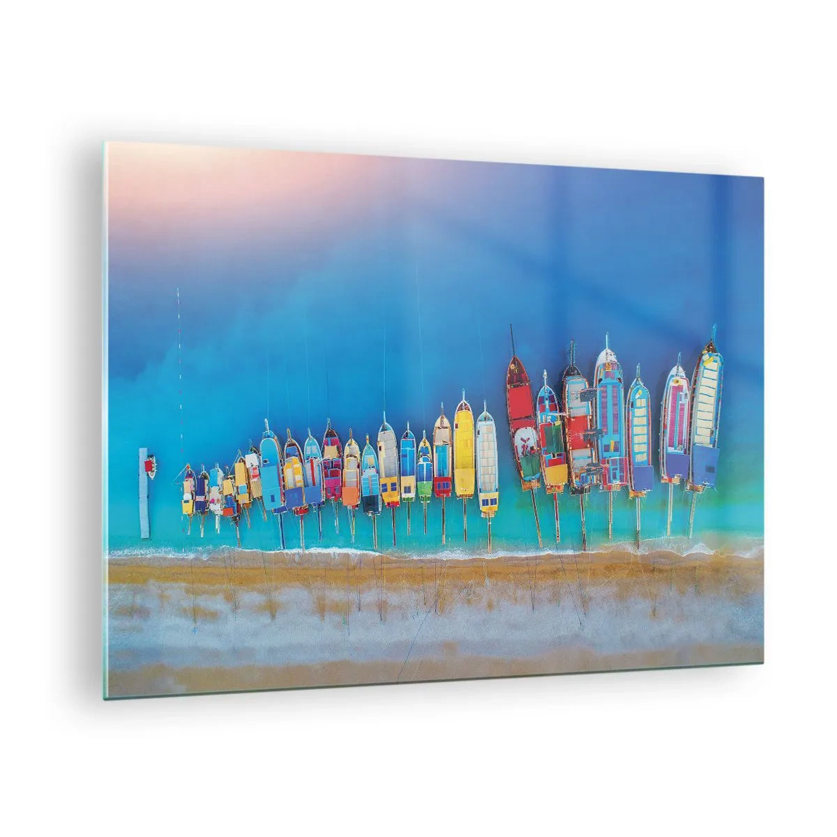 Obraz na skle - Farebné lode na brehu tyrkysového mora - 70x50cm - Z vtáčej perspektívy - Moderná nástenná dekorácia do obývacej izby a spálne ARTTOR