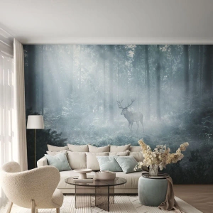 Fototapeta Standard Eco - Majestátny jeleň v tajomnom lese zahalenom v hmle - 100x70cm - Ranná obchôdzka sídliska - Moderná nástenná dekorácia do obývacej izby a spálne ARTTOR