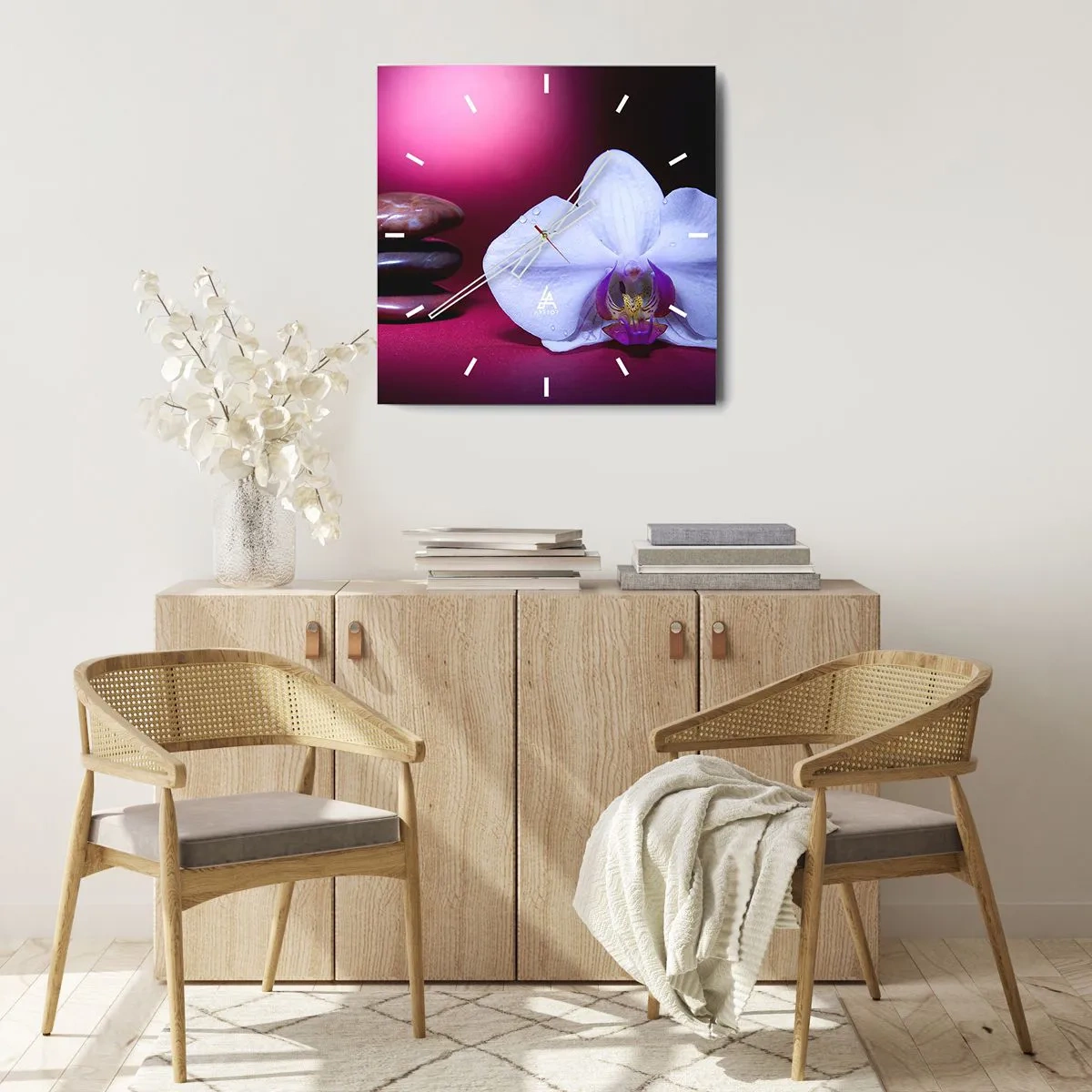 Nástenné hodiny - Štúdia sviežosti vo fialovej - 40x40 cm