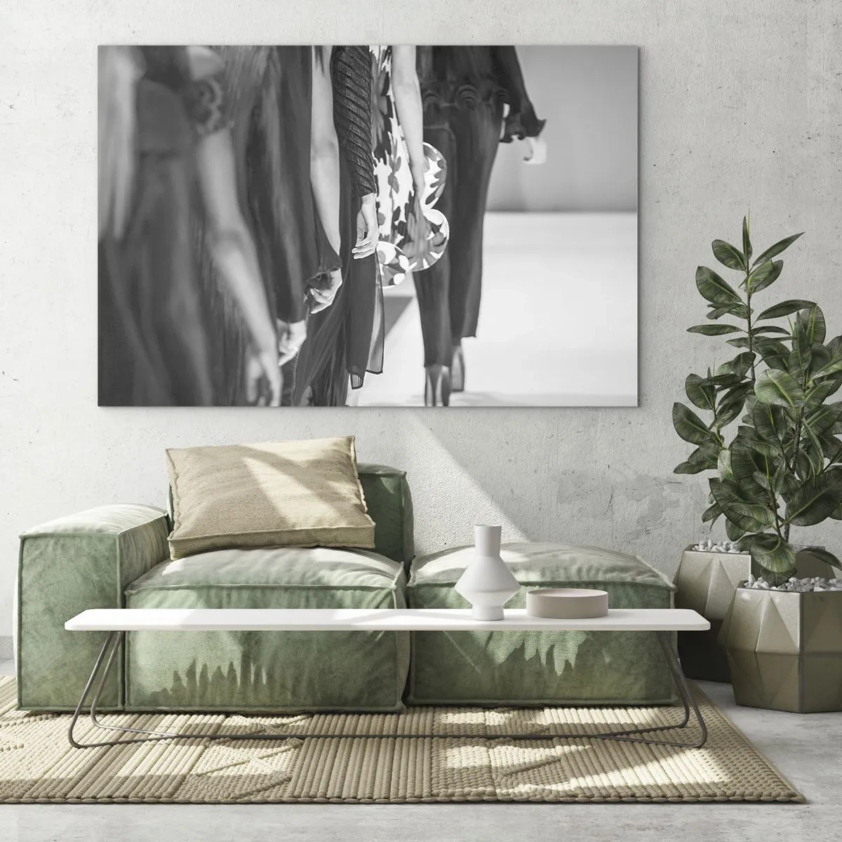 Obraz na skle - Čiernobiela scéna z módnej prehliadky s modelkami na móle. - 70x50cm - Štýlový sprievod - Moderná nástenná dekorácia do obývacej izby a spálne ARTTOR