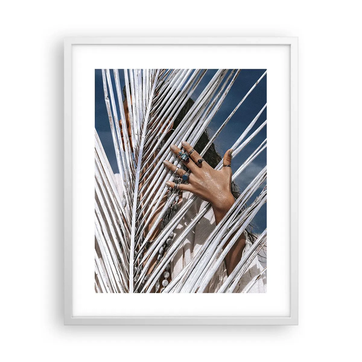 Plagát v bielom ráme - Šamanové dievča? - 40x50 cm