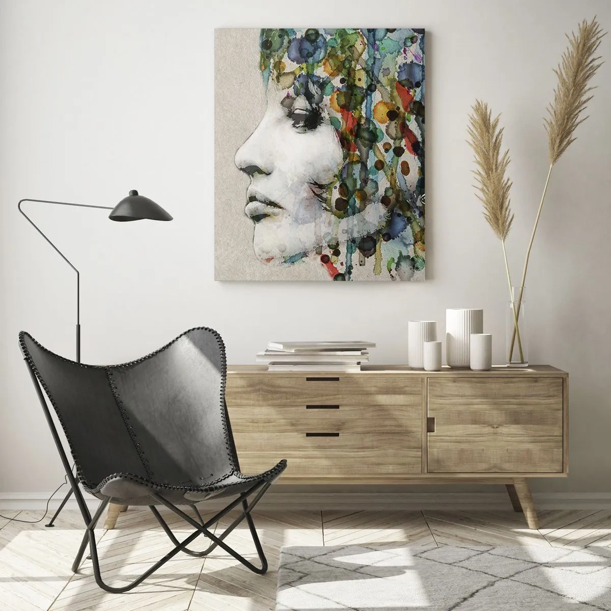 Obraz na skle - Vynorila sa zo šedej - 50x70 cm