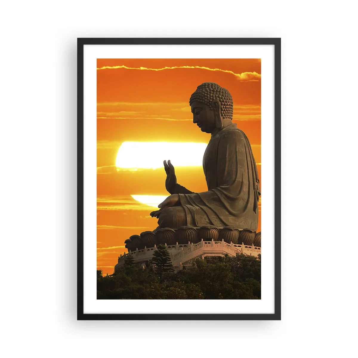Plagát v čiernom ráme - Socha Budhu na oranžovej oblohe - 50x70cm - Bez strachu zo sveta - Moderná nástenná dekorácia do obývacej izby a spálne ARTTOR