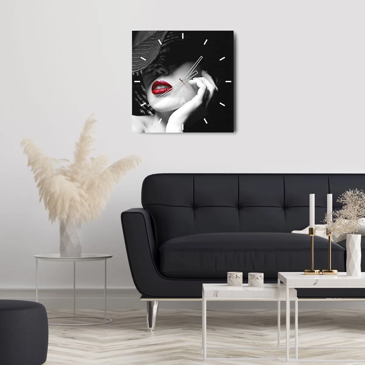 Nástenné hodiny - Štúdia v šarlátovej - 30x30 cm