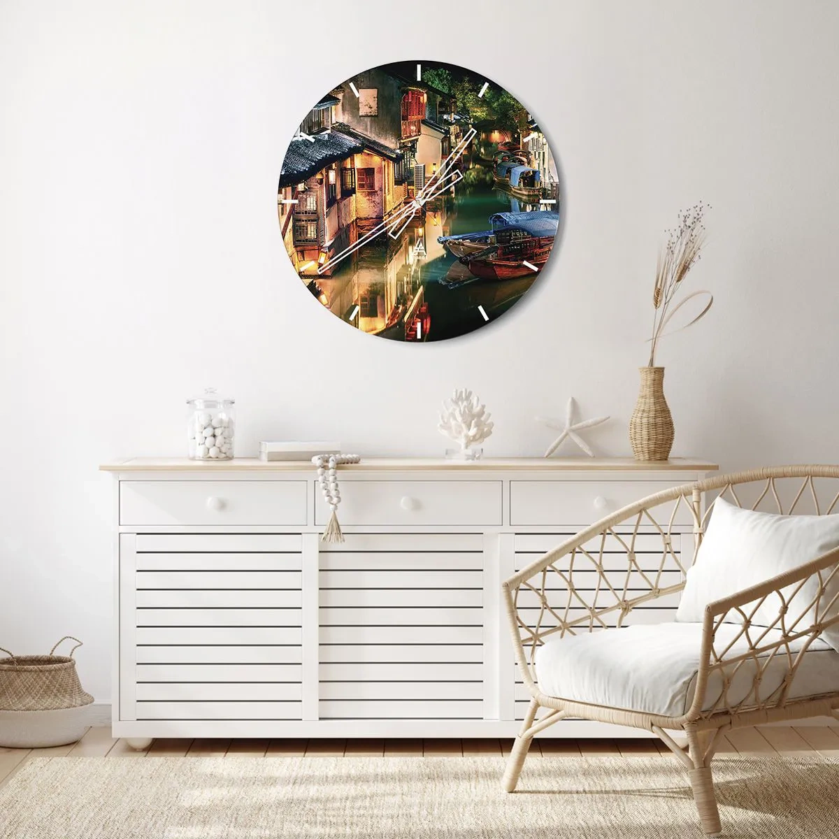 Nástenné hodiny - Atmosférický kanál s loďkami a čínskou architektúrou v noci - 30x30cm - Večer na čínskej ulici - Moderná nástenná dekorácia do obývacej izby, kuchyne a spálne ARTTOR