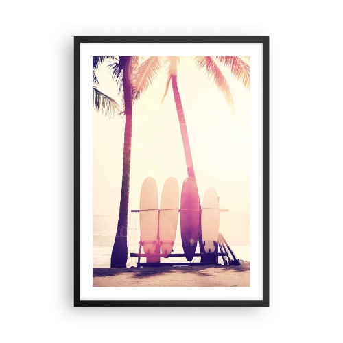 Plagát v čiernom ráme - Surfovacie dosky zoradené pod palmami na pláži - 50x70cm - Bude to skvelý deň - Moderná nástenná dekorácia do obývacej izby a spálne ARTTOR
