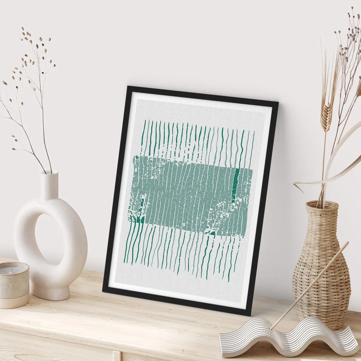 Plagát v čiernom ráme - Minimalistická kompozícia línií a textúr v odtieňoch zelenej. - 50x70cm - Morská abstrakcia - Moderná nástenná dekorácia do obývacej izby a spálne ARTTOR